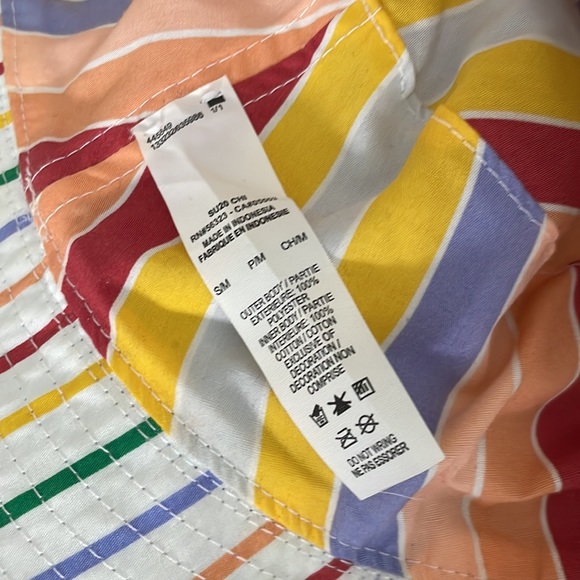 Nike Bucket Hat - Picture 4 of 4